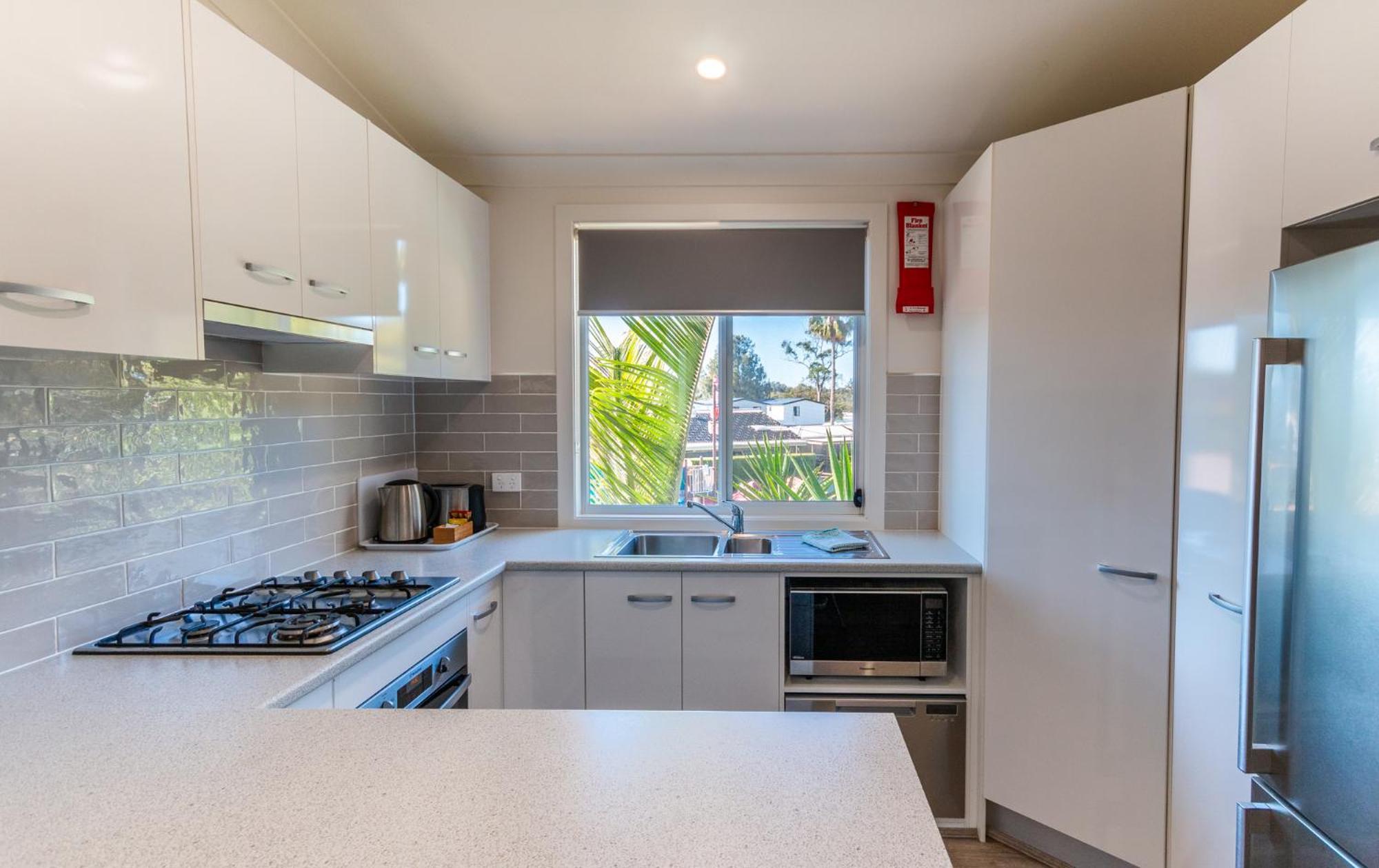 Jervis Bay Holiday Park Хаскиссон Номер фото
