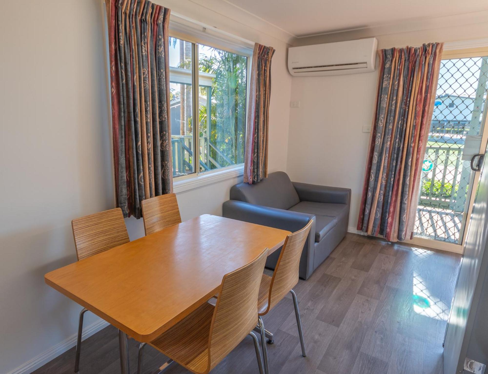 Jervis Bay Holiday Park Хаскиссон Экстерьер фото